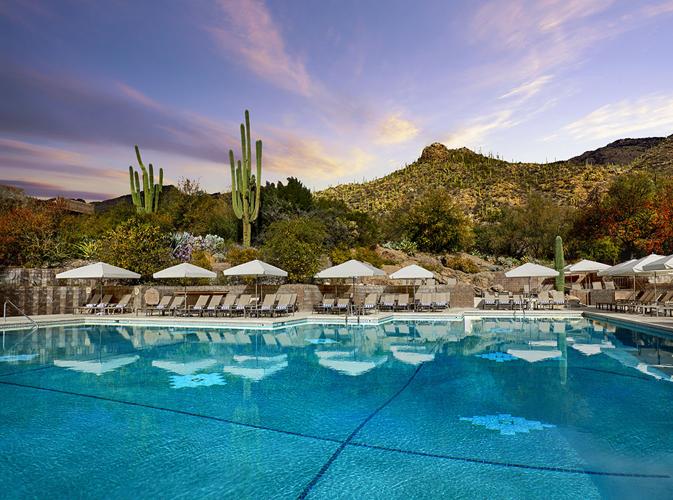 Loews Ventana Canyon Resort pool