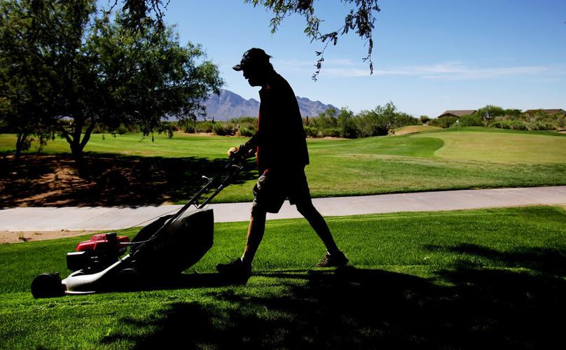 The Golf Club at Vistoso closing