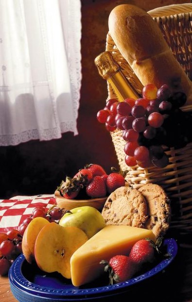 Cooking in desert no picnic  