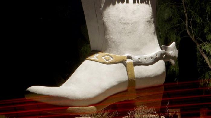 Tucson Oddity Big Boot Once Heralded Tony Restaurant Local News Tucson Com Tucson Oddity Big Boot Once Heralded Tony Restaurant Local News Tucson Com