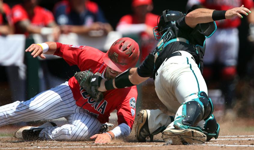 Arizona vs. Coastal Carolina in Men's College World Series