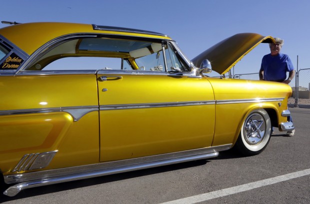 Car show drives up food donations    