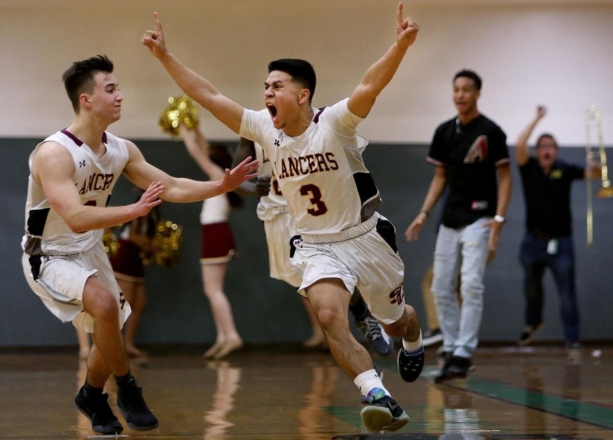 Salpointe Catholic vs. Catalina Foothills in boy's basketball 4A state semifinal