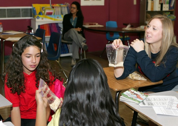 Neighbors: UA students start 'Healthy Eating Project'   