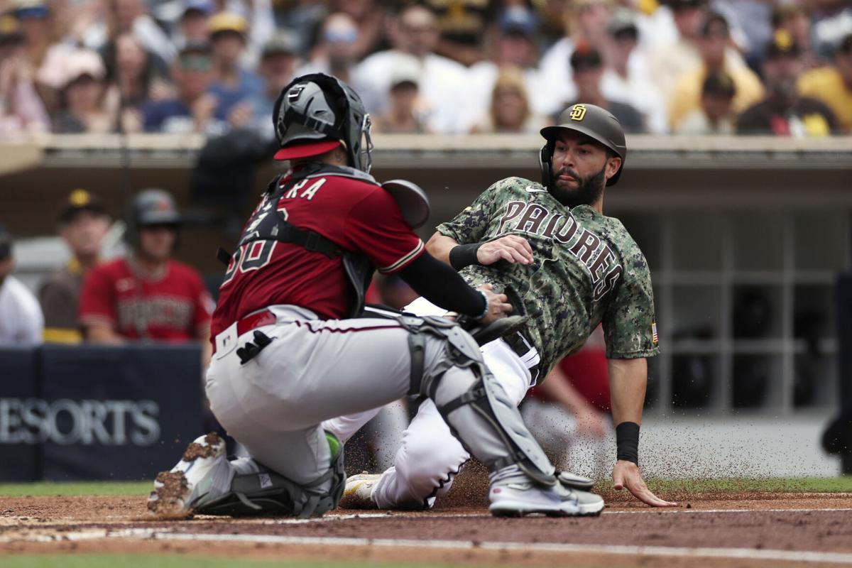 David Peralta, D-backs finalize deal