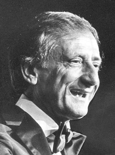 Elastic-faced comedian Charlie Callas dies at 83   