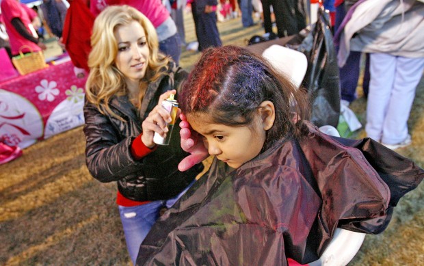 Half-marathoners and girls on the run at Sabino High SCHOOL   
