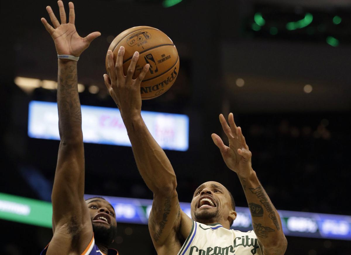 Knicks Bucks Basketball