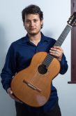Sehr Romantisch: Bolton Guitars with Misael Barraza-Diaz