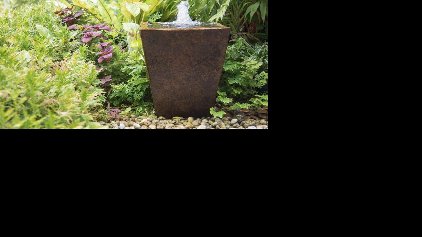 Bubbler vase fountain