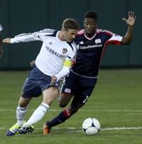 Desert Diamond Cup: 'Crazy goals' make MLS opener a pleaser    