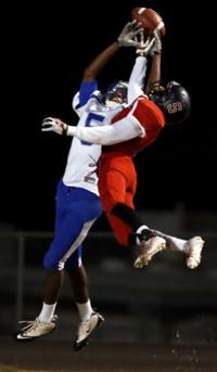 Buena's Williams a nightmare for opposing DBs