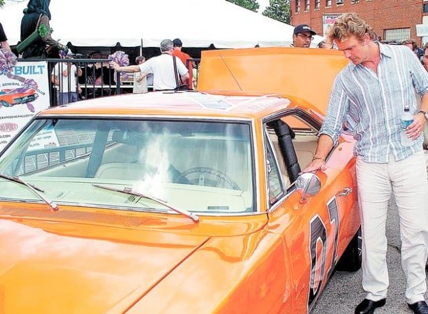 'General Lee' Dodge sells for $9.9M  