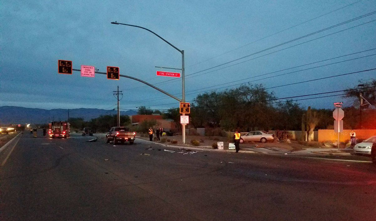 Fatal crash closes Houghton Road on Tucson s southeast side