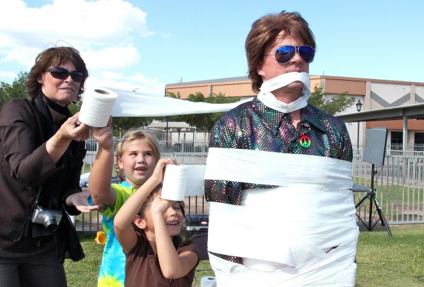 Casas Christian turns 40   