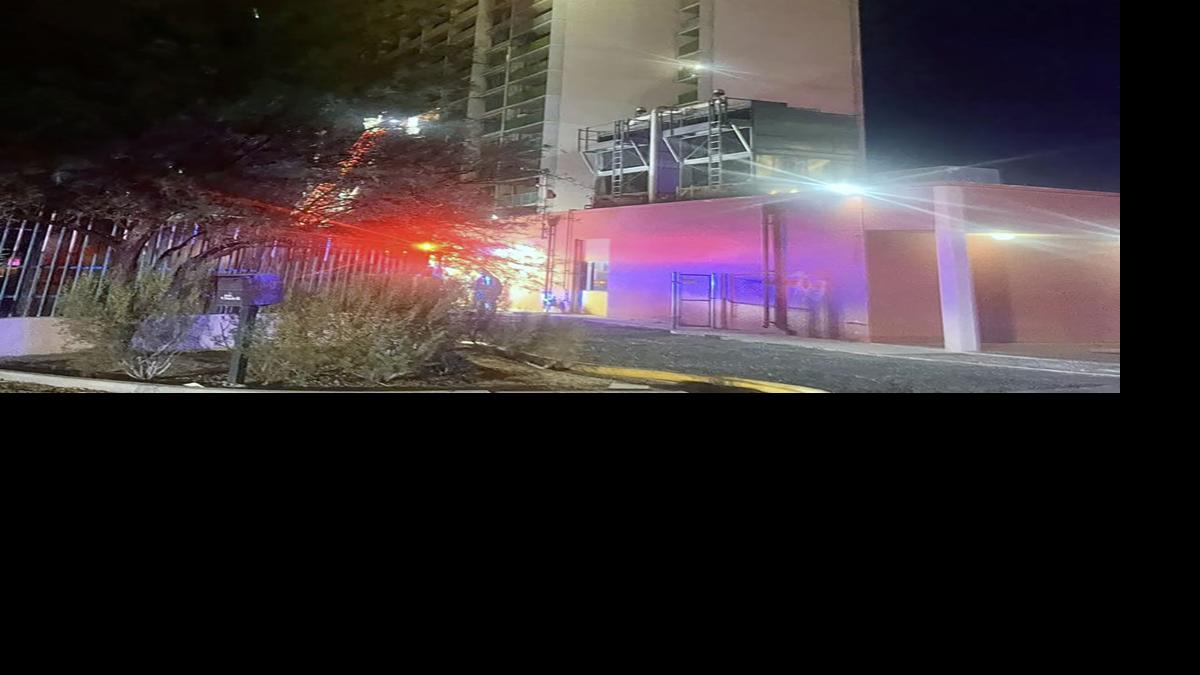 Fire at Tucson House displaces residents