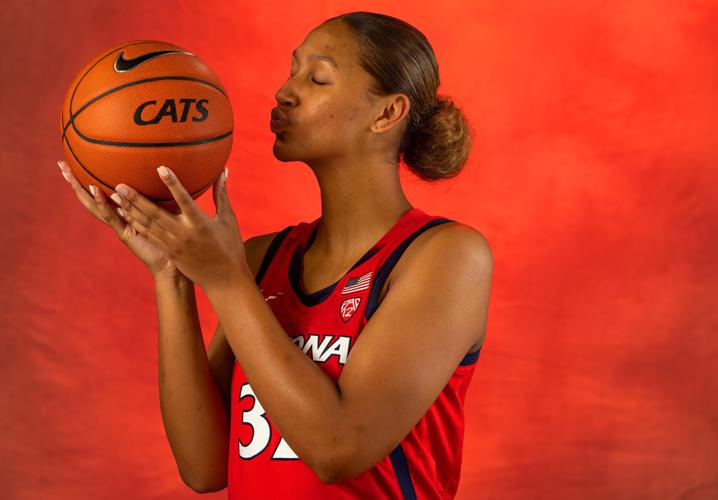 021122-tuc-spt-uawomenshoops-p1