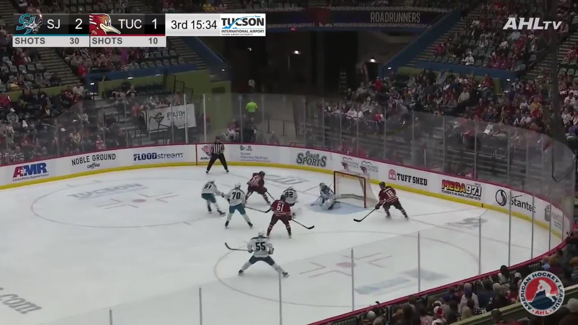 Semi-Pro Hockey in Finland: Rink Tour & Epic Retro Game vs. YJK, Behind-The-Scenes!