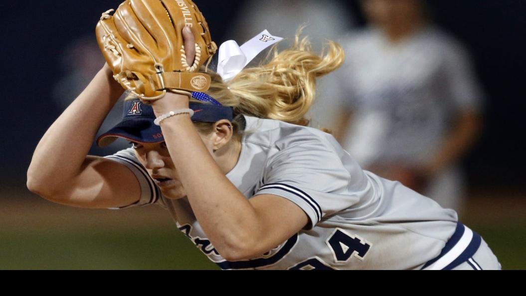 Arizona softball Pitcher Floyd continues shimmy trend