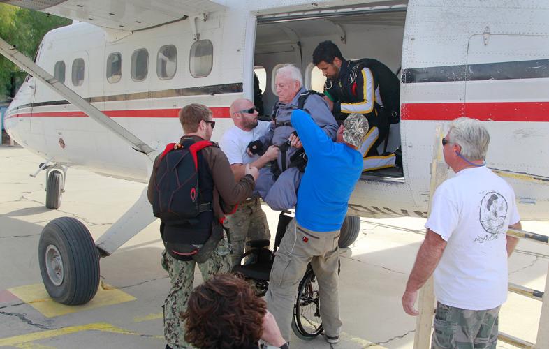 AV-90YEAROLD-PARACHUTEJUMP-4-SD