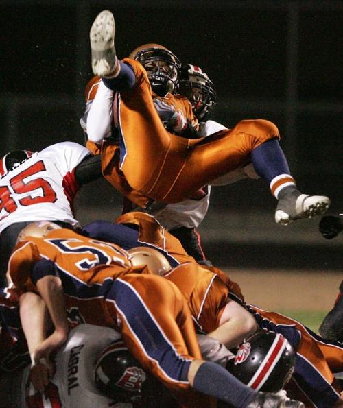 Willis to keep foes guessing   