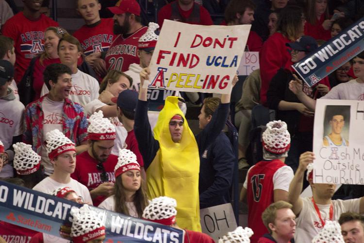 'College GameDay' signs