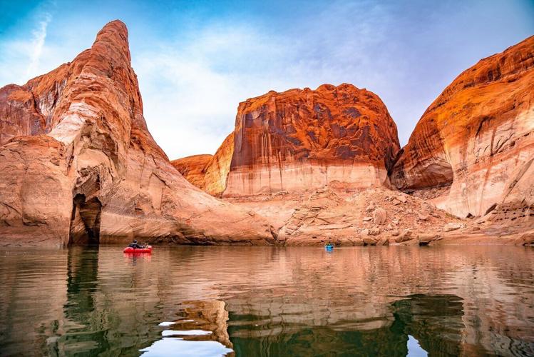 Gregory Natural Bridge, nearby