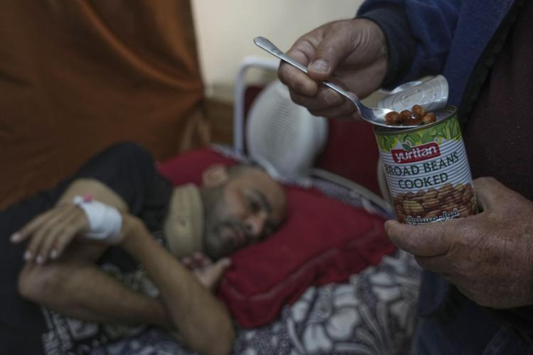 Mideast Wars Gaza Hospital Food