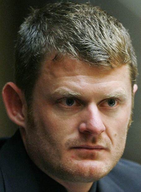 Cyclist Landis faces arrest in France for allegedly hacking lab   