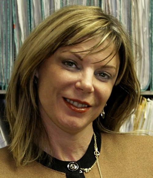 Woman dies, stuck in beau's chimney   