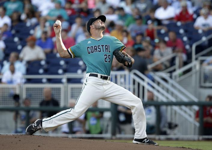 Arizona vs. Coastal Carolina in College World Series