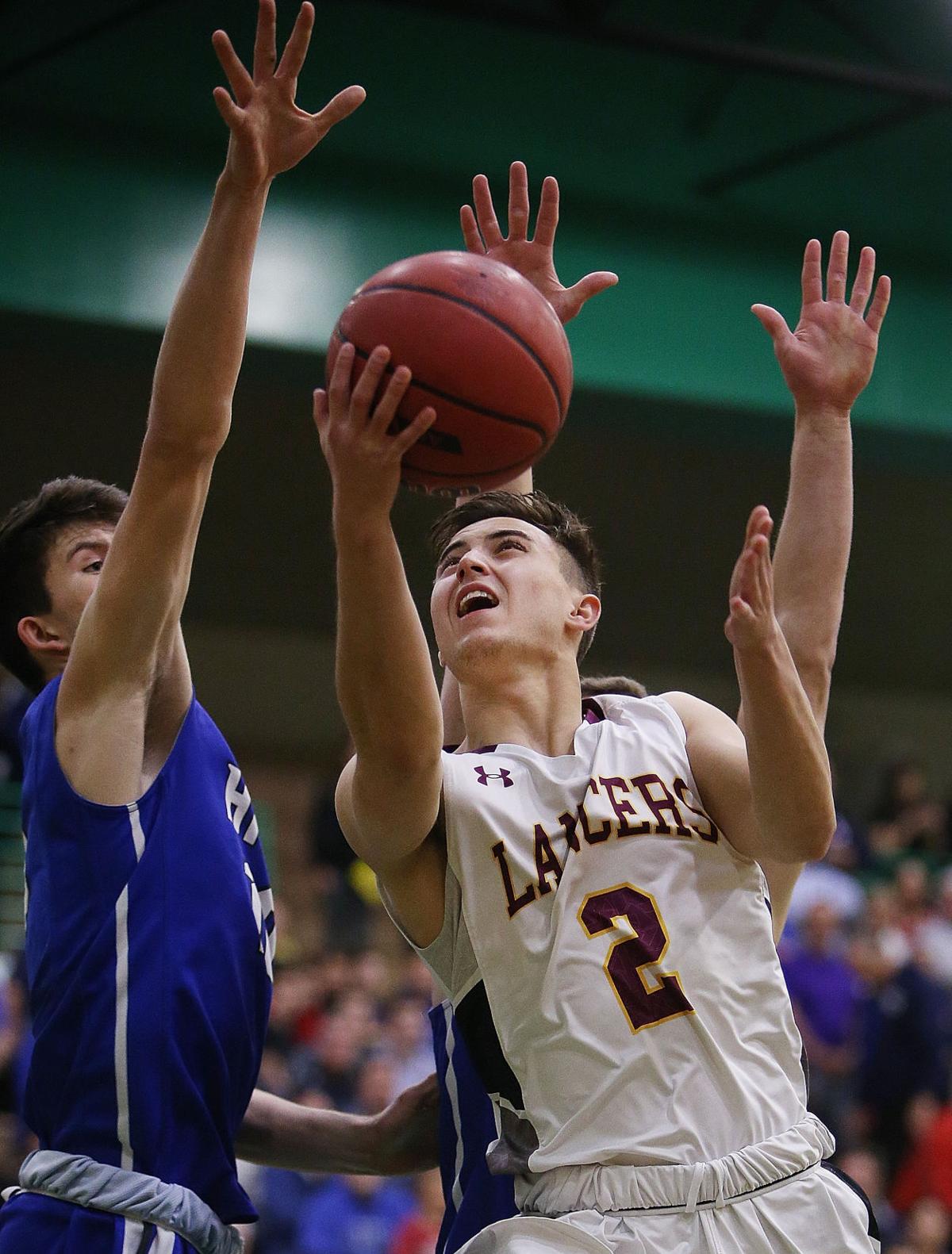 Salpointe Catholic vs. Catalina Foothills in boy's basketball 4A state semifinal