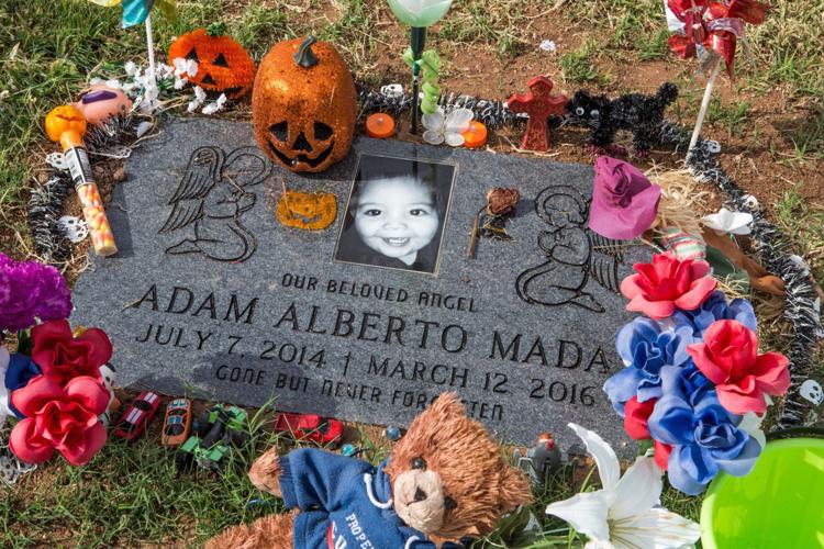 Adam Mada's headstone