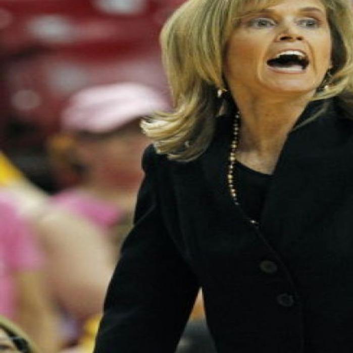 Arizona State Women S Basketball Coach Returns From Sabbatical To