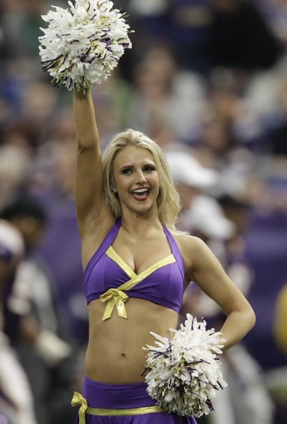 Minnesota Vikings Cheerleader  Vikings cheerleaders, Hottest nfl  cheerleaders, Cheerleading