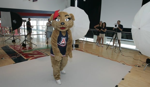 Patrick Finley: UA mascots fashionably tan, and cowboy hat gets bigger    