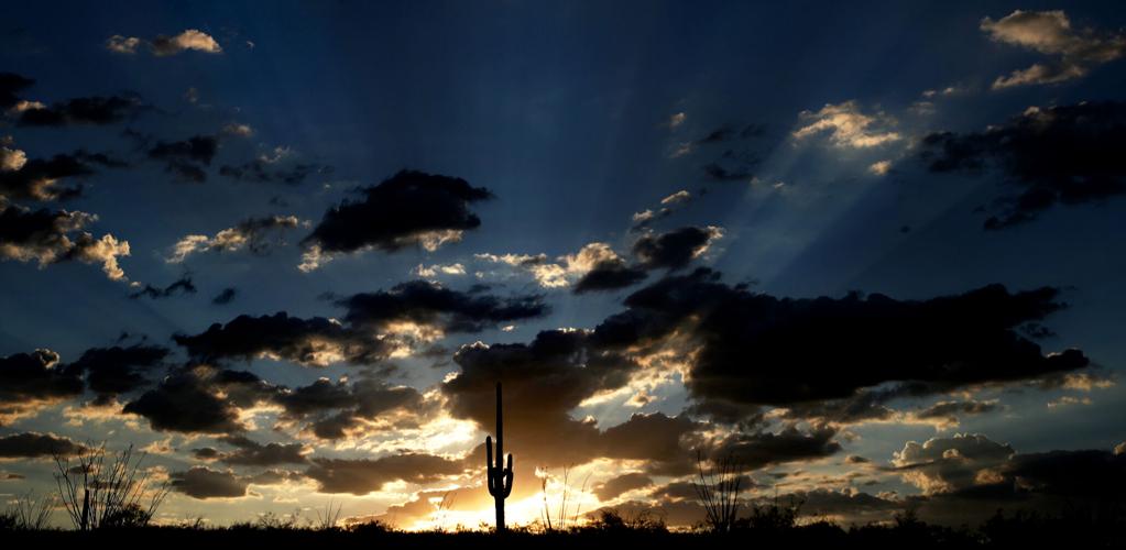 Vail getsTucson area's first big monsoon storm this year