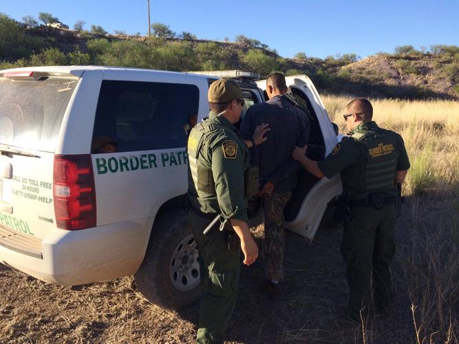 CBP arrest at No More Deaths camp