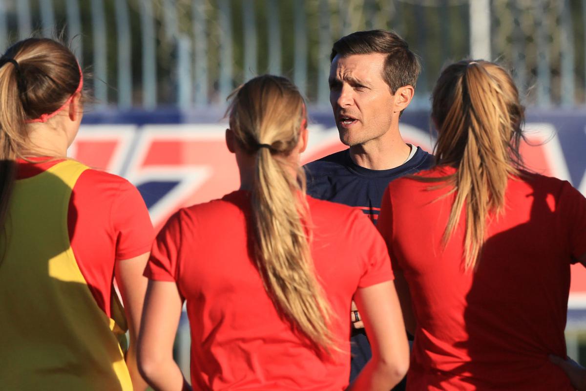 111215-spt-soccer-p2