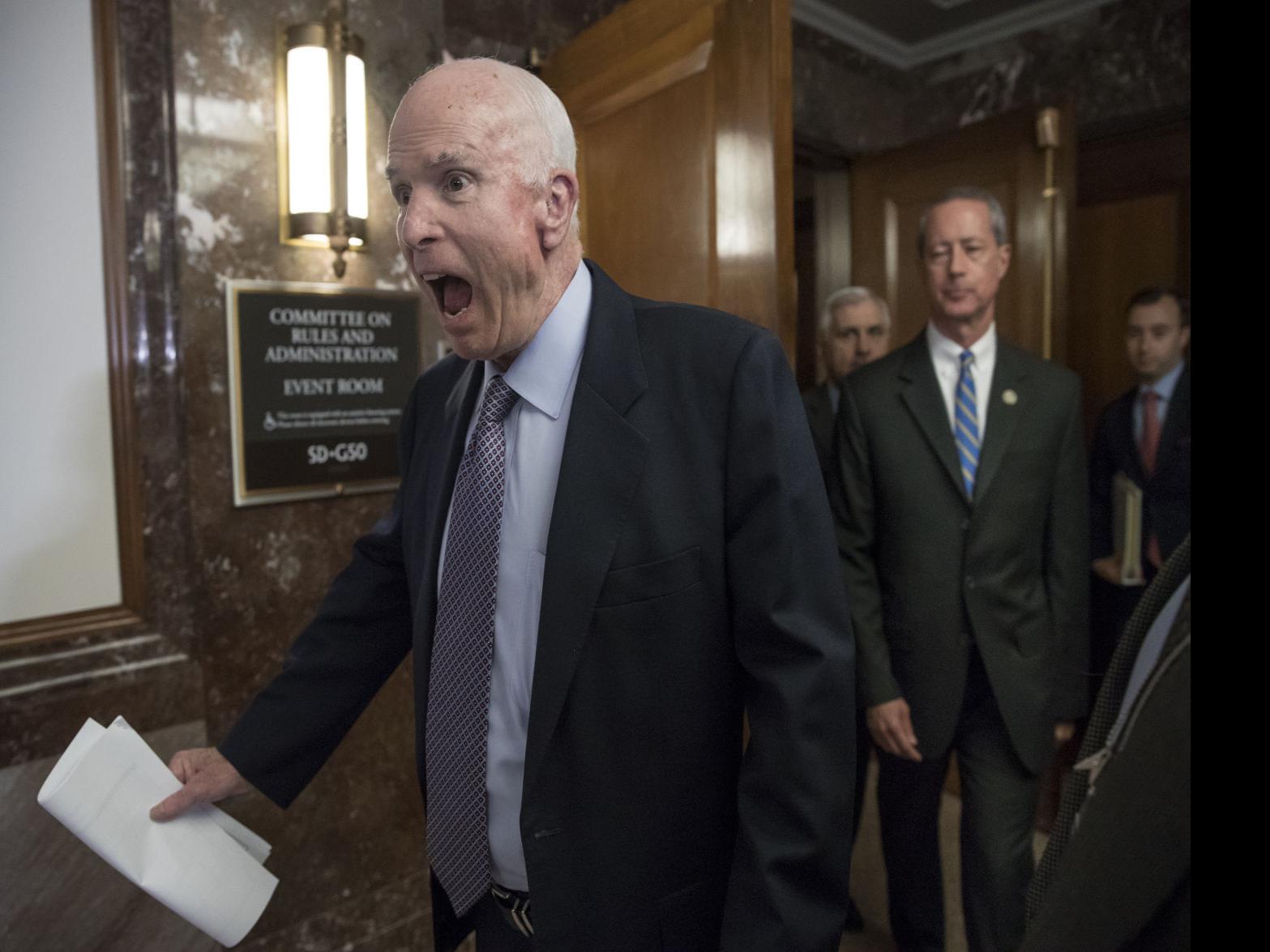 Mitch Mcconnell Slows Efforts To Rename Senate Building For Sen John Mccain Arizona And Regional News Tucson Com