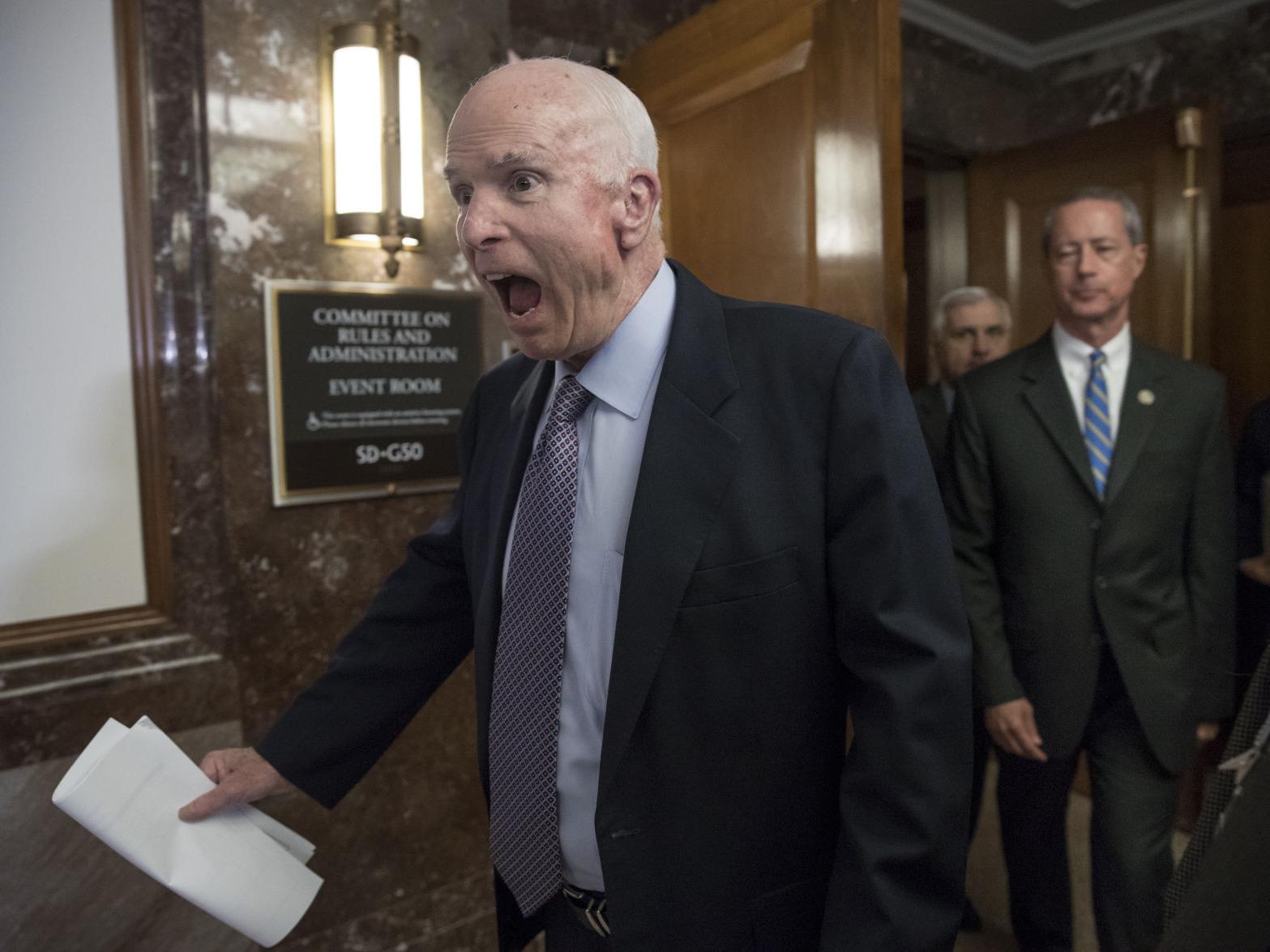 Mitch Mcconnell Slows Efforts To Rename Senate Building For Sen John Mccain Arizona And Regional News Tucson Com
