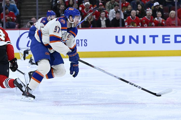 Oilers Blackhawks Hockey