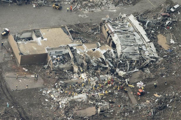 Massive tornado strikes Oklahoma
