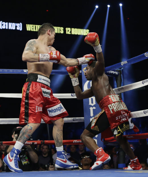 Photos: Boxing — Maidana beats Broner, more | Sports | tucson.com