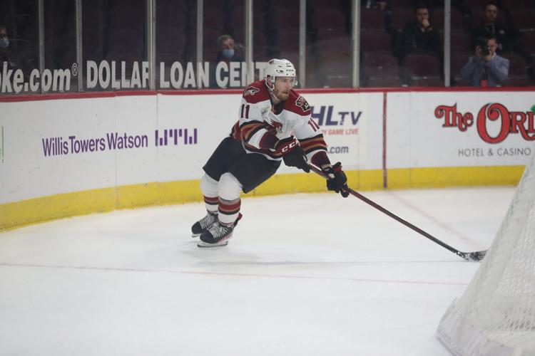 040122-tuc-spt-roadrunners-p2