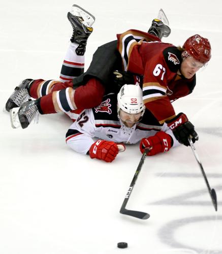 Roadrunners vs Griffins