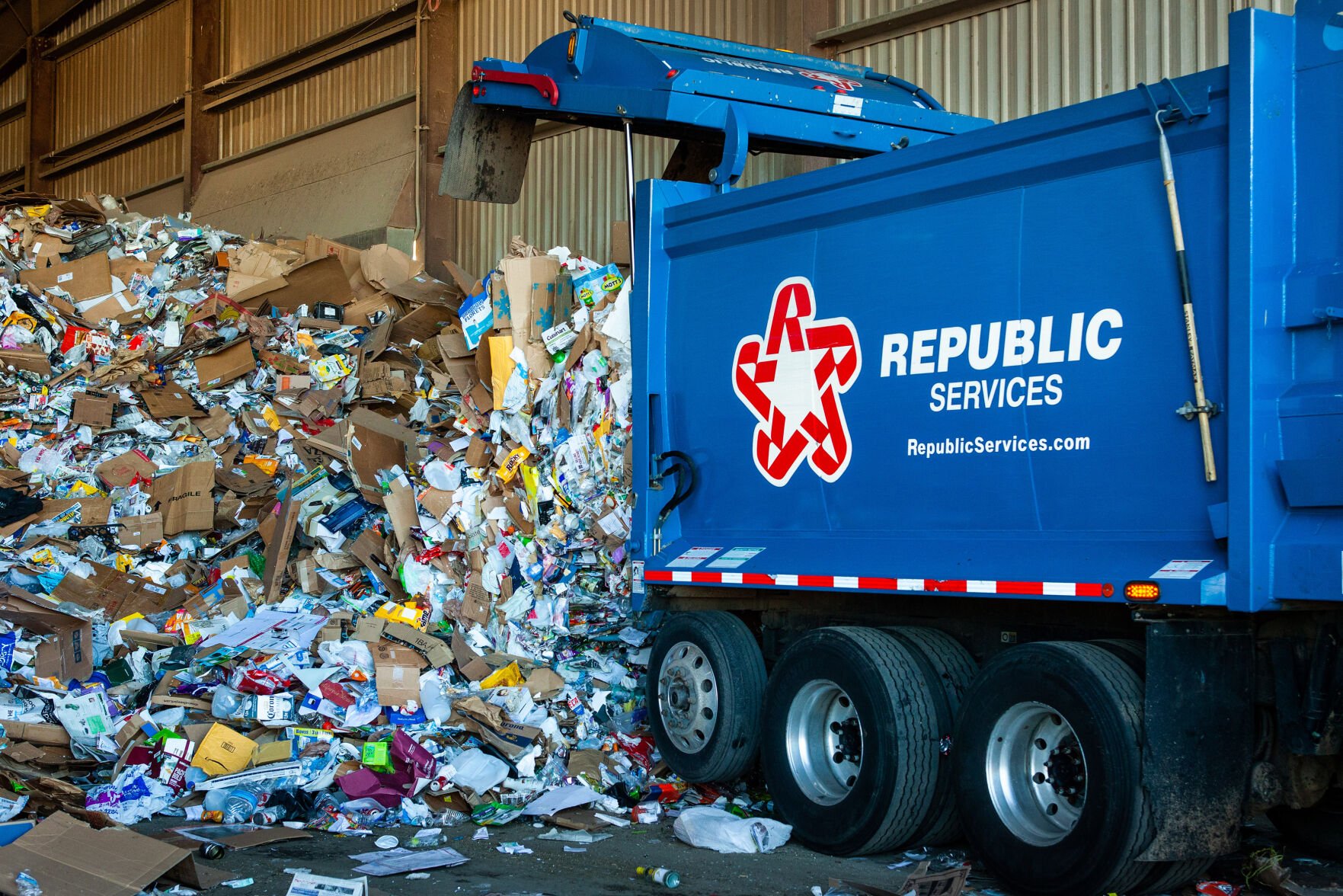 Here s why your recycling sometimes ends up at a Tucson landfill