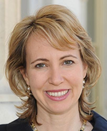 Giffords' large 'family' aids recovery   