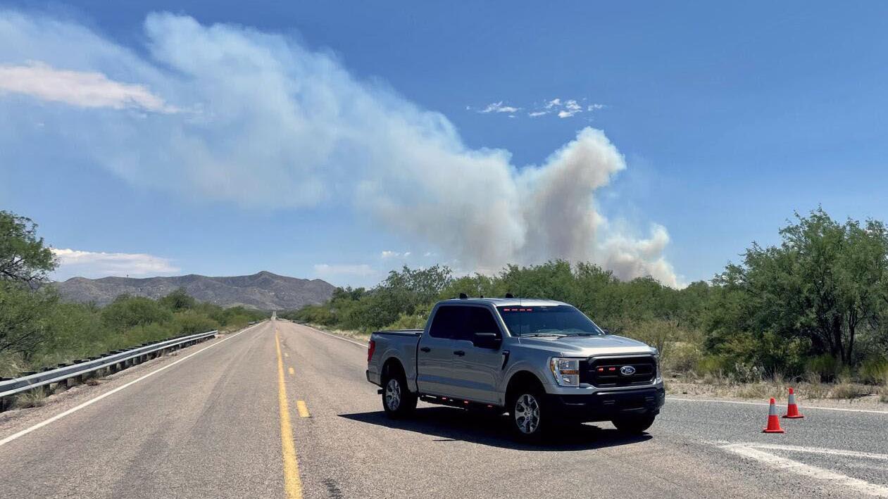 Sonoita highway remains closed due to Oak Fire, now 60% contained - Vimarsana News
