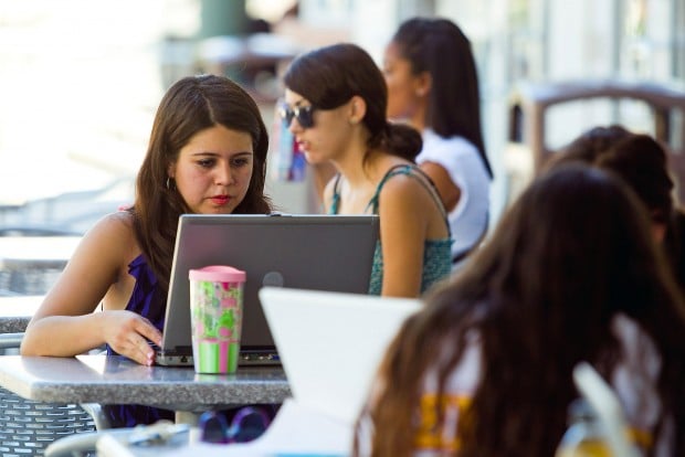 More AZ students choosing minors   